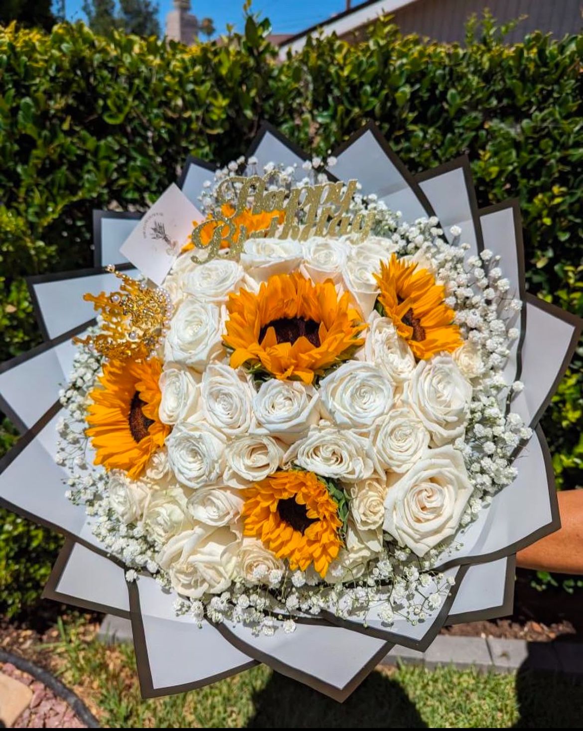 ramo flowers flower bouquets bouquet roses valentines