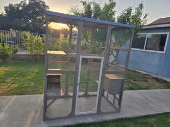 Large Outdoor Cat Catio – Fully Assembled