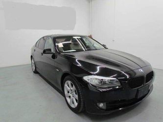 2011 BMW 5 Series 550i 4dr Sedan
