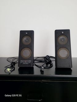 LOGITECH DESK SPEAKERS