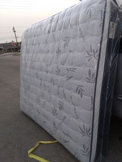 Cal King Pillow Top Mattresses Brand New Delivery Available For Extra Fee