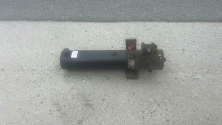 1 ton dump for a 2500 pick up