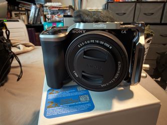 Sony ZV-E10ii with E-3.5-5.6/PZ 16-50OSS II