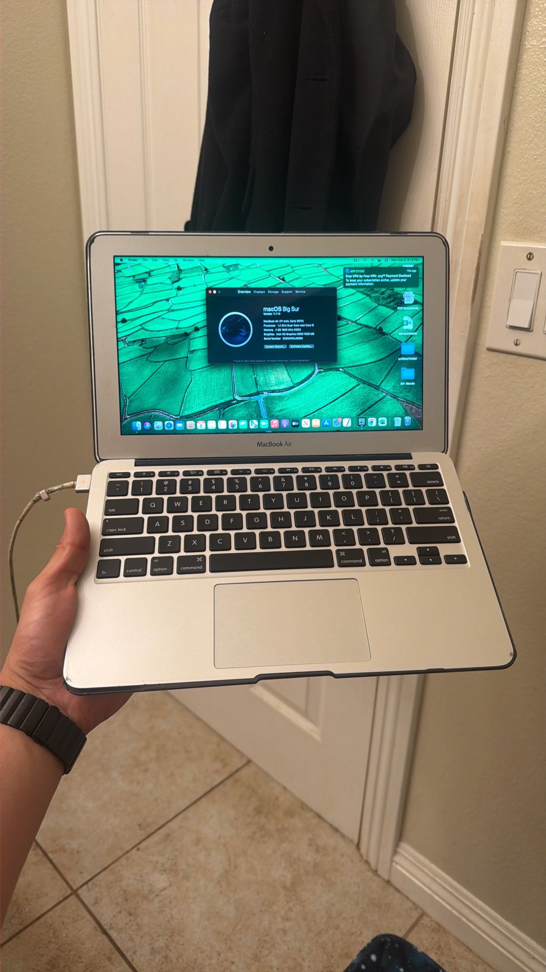 MacBook Air 11 Inch early 2014