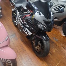 Cbr1000
