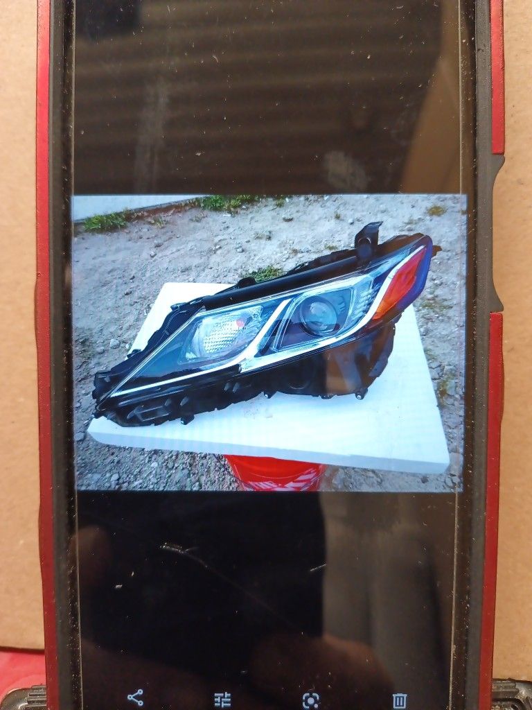 Driver Side Headlight For Toyota Camry