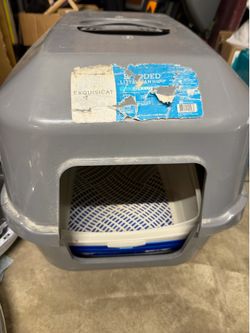 Free - cat box with cover