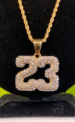 Brand New Stainless Steel Chain & Charm Combo Set (it will note Fade)