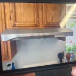 Brand New Over The Oven Broan Fan W Lights 