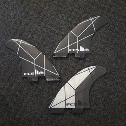FCS 2  "Kolohe" Surf/ Surfboard Fins. L