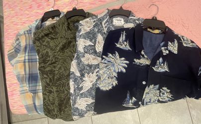 Button Up Shirt Size m