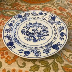 Vienna Woods Vintage Blue Onion Bread/App. Plate