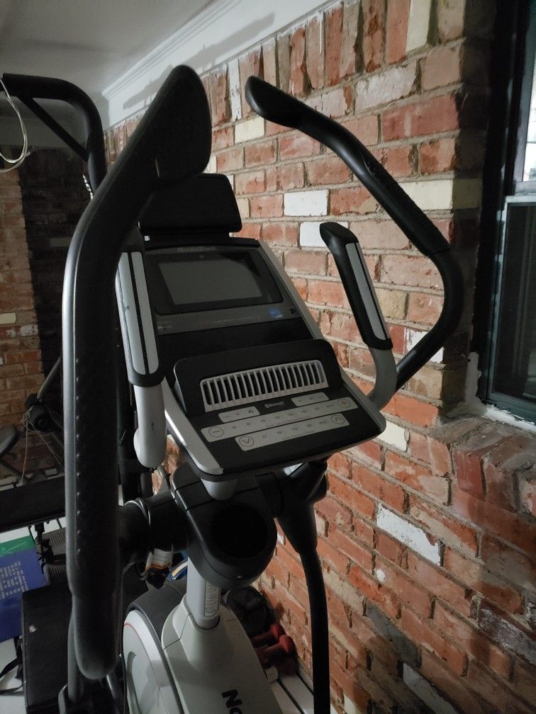 NordicTrack Elite 10.9 Elliptical FOR SALE350 or Best Offer. FOR LOCAL