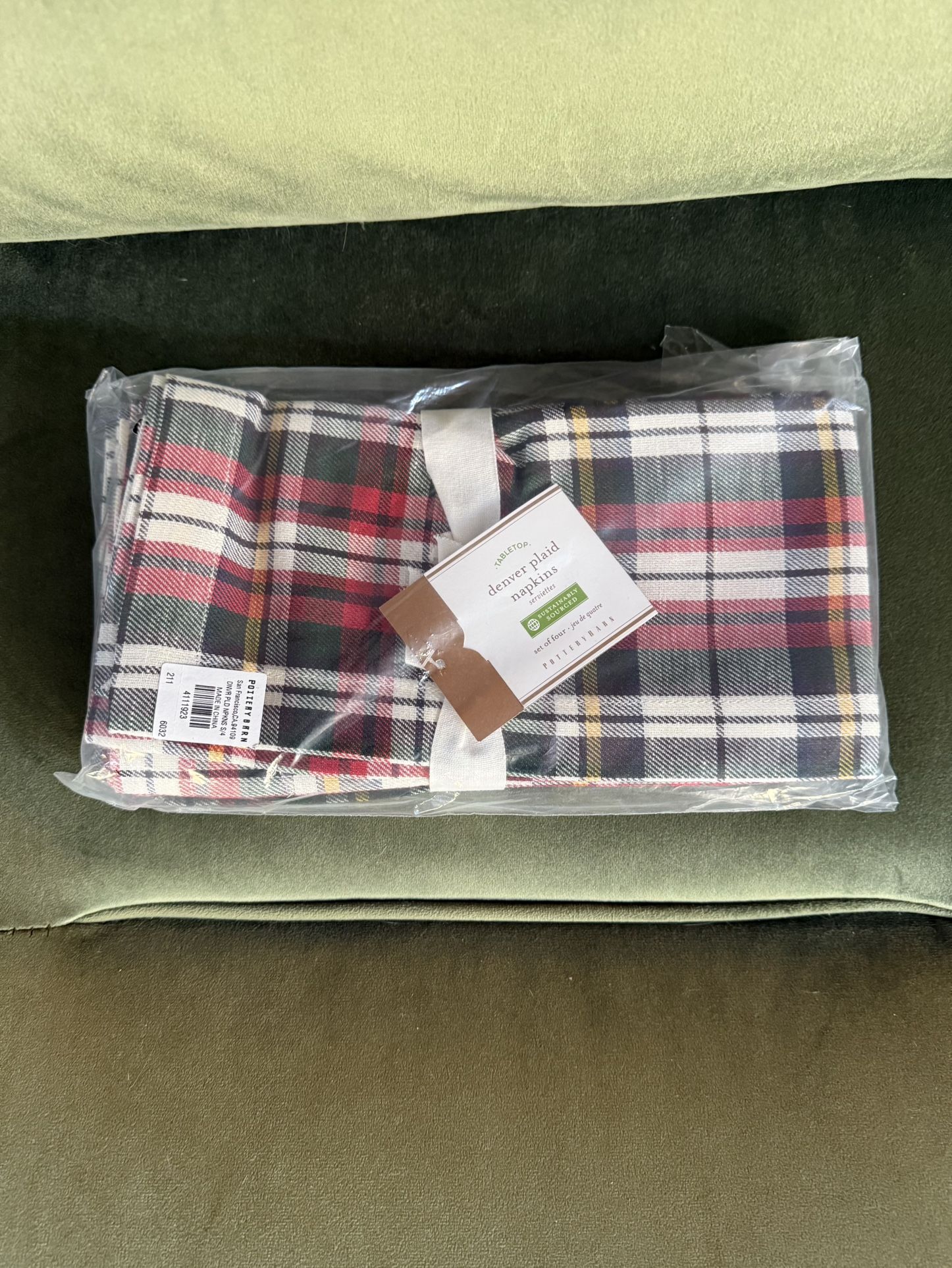 NWT Pottery Barn Rare Denver Plaid Cloth Napkin (Set of 4)