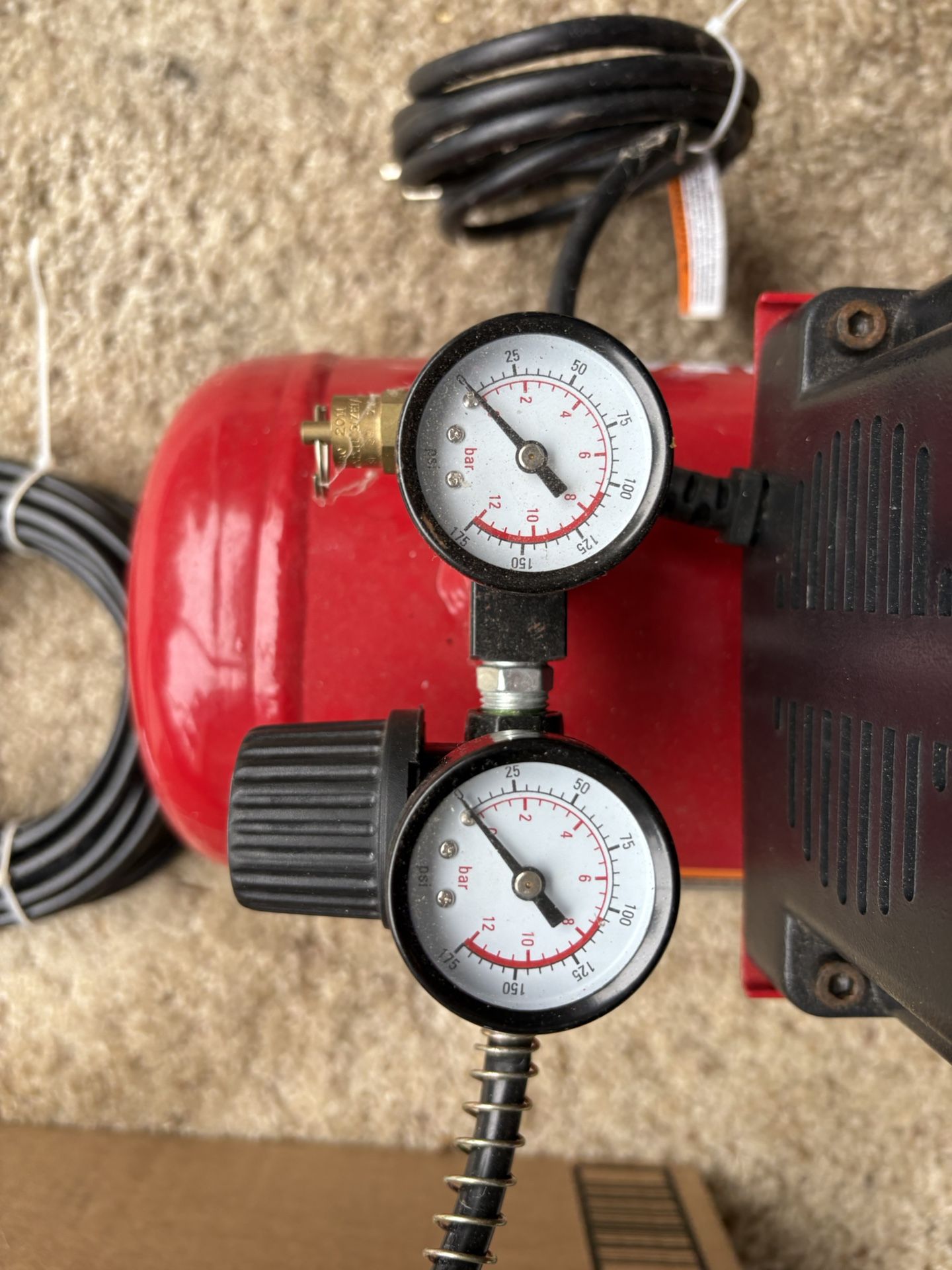 Air Compressor Tank Holds 100 Pounds