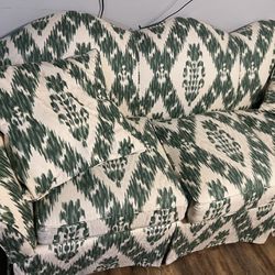 Couch In Great Condition 