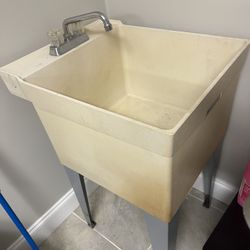 EL MUSTEE UTILITUB 24” x 20" Freestanding Laundry Utility Laundry Tub Sink w/Steel Legs & Faucet Kit