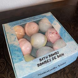 Lot of 9 Bath Bombs New