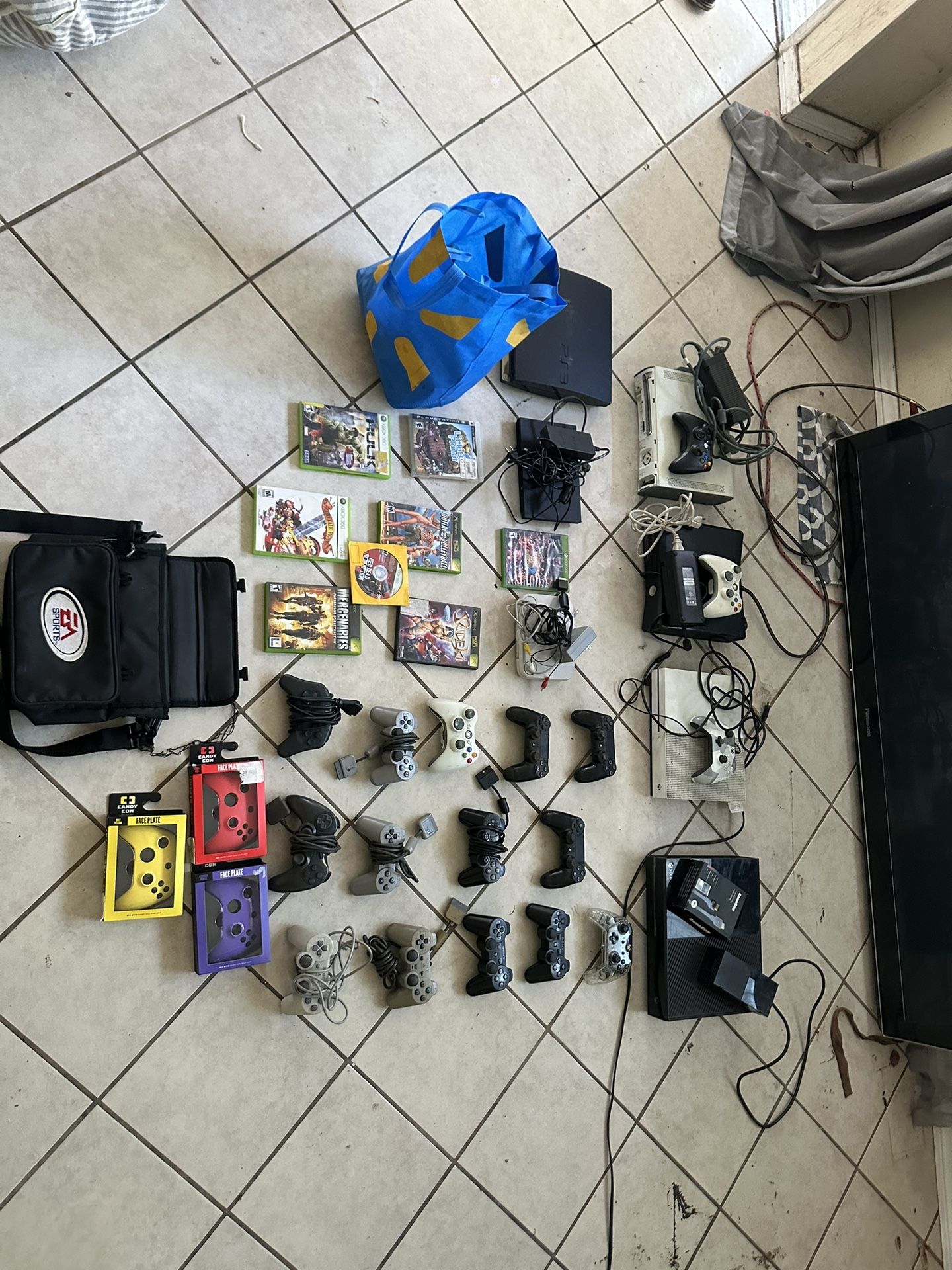 Gaming Consoles/ Buy Sell Trade