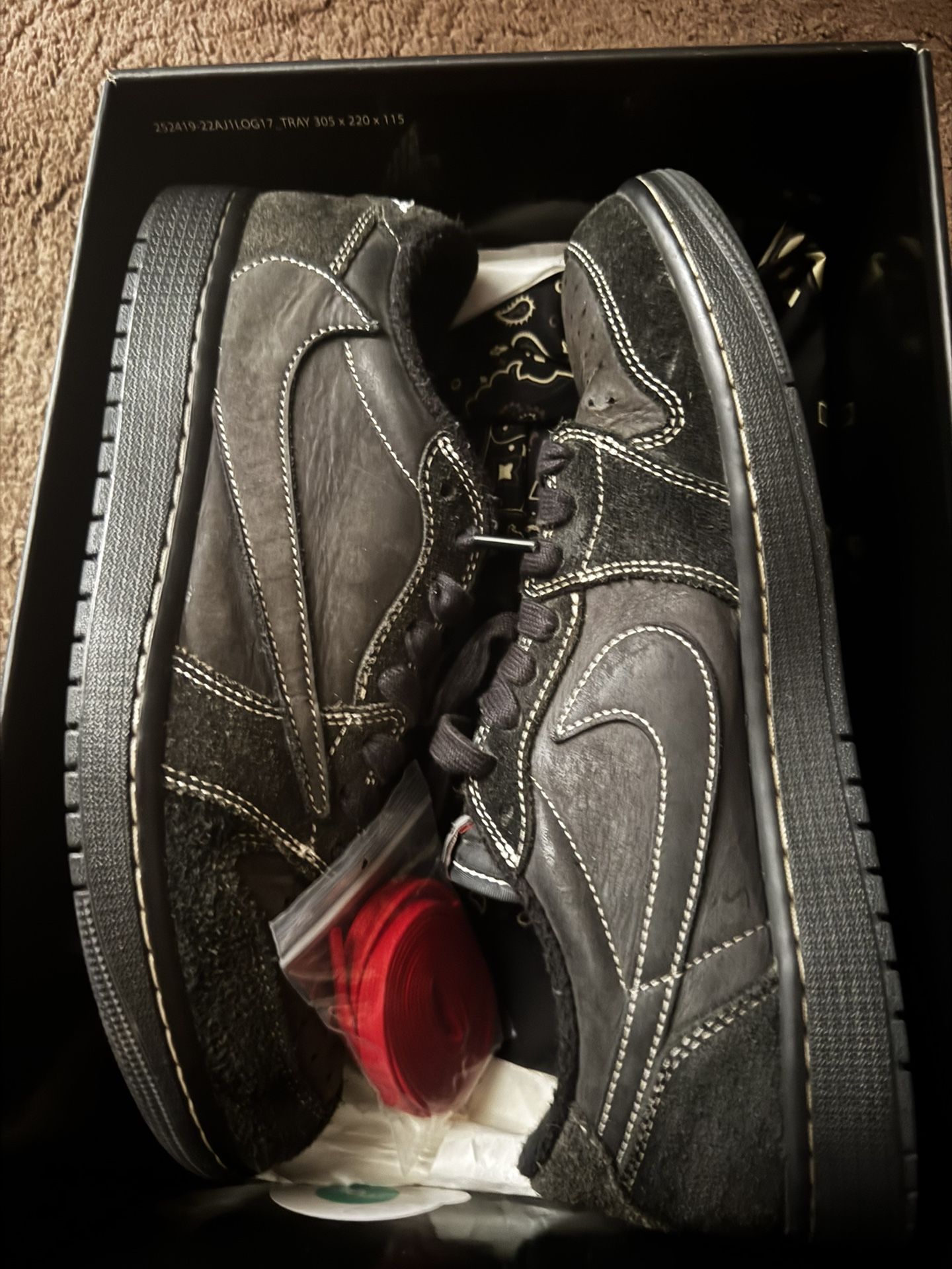 Size 9.5 Travis Scott Phantom Jordan 1 Low With Box