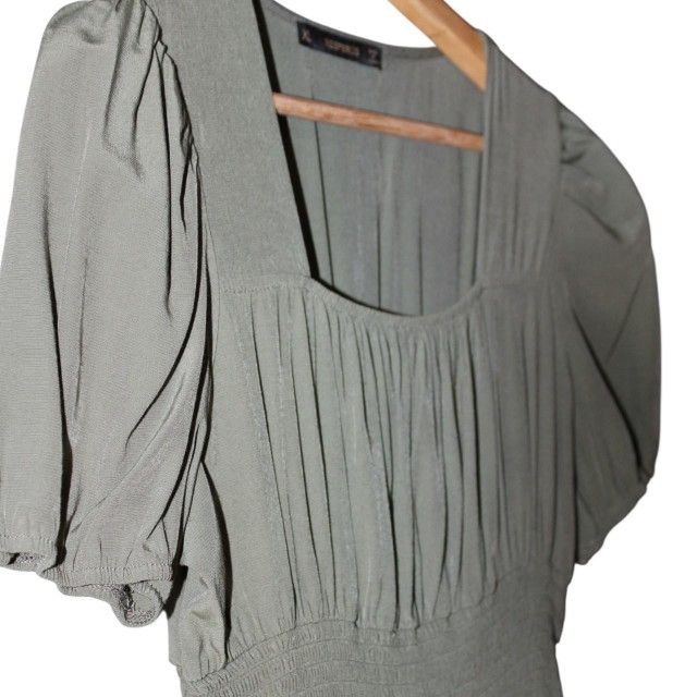 XL Stretchy Smocked Waist Puff Sleeve Ruffle Hem Midi Dress
#Dress#puffsleeves#green#mididress#womans