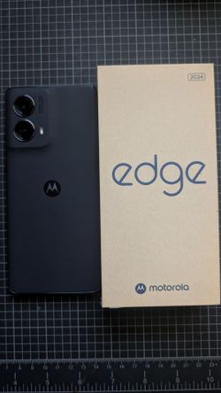 Motorola Edge 2024 Smartphone with Box