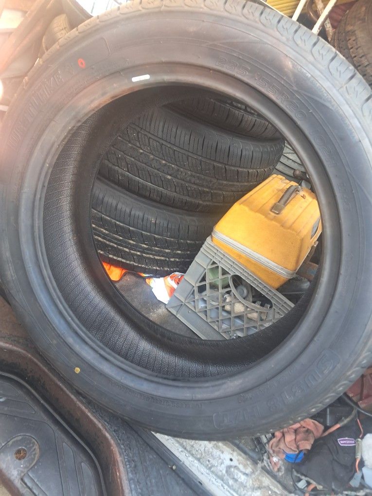Tires 4x (235/55R20