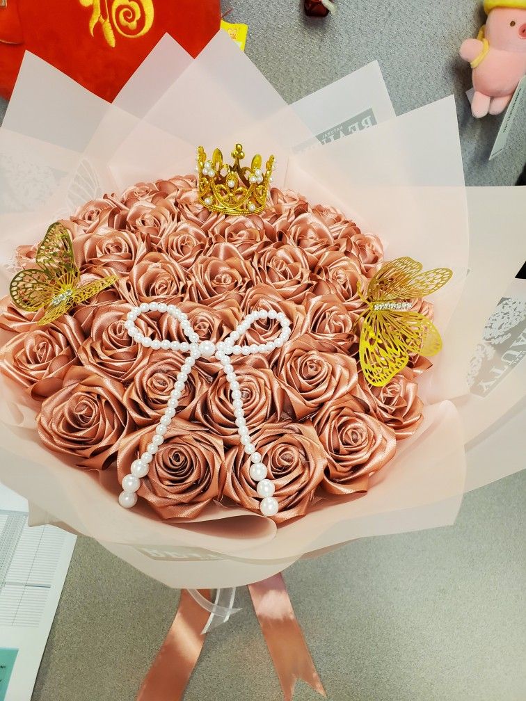 3 Dozen ribbon rose 🌹 bouquet