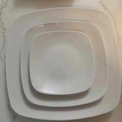 White dinnerware 
