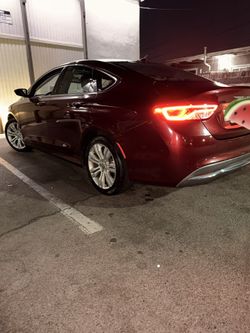 Chrysler 200