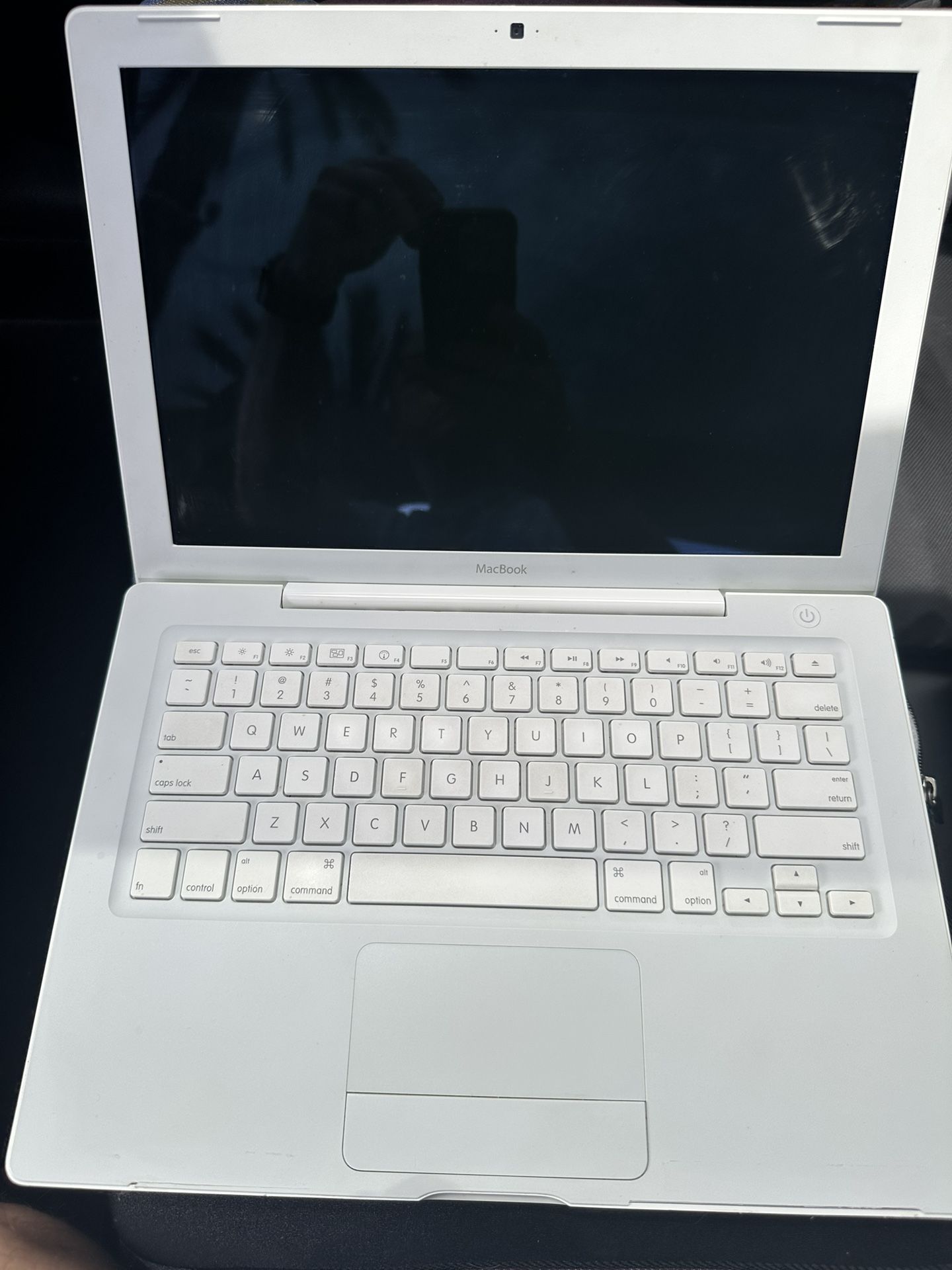 Apple MacBook 13inch 2007