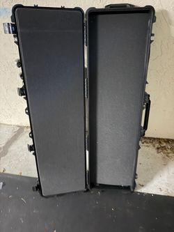 Large Black Pelican Hard Shell Rifle Case