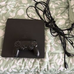 PS4 Slim 1 TB, One Controller