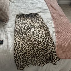 H & M Skirt Size Small