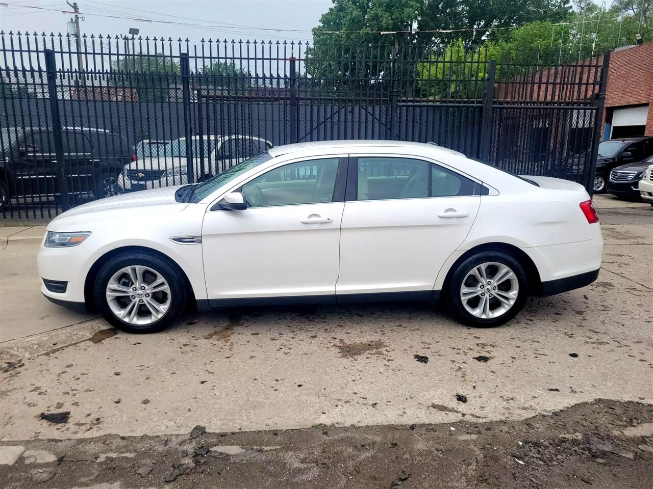 2015 Ford Taurus