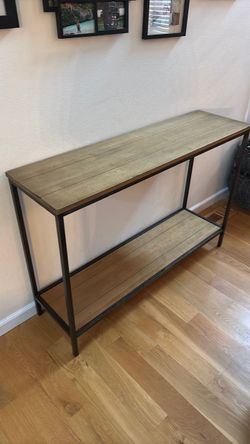 Console table / sidebar