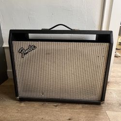 Fender 2 Speaker guitar cab (cabinet)