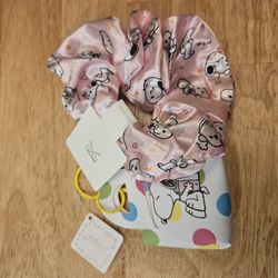 Snoopy Keychain/ Scrunchie 