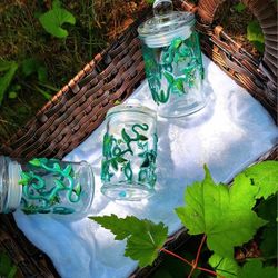 Vine jars with sealed lid
