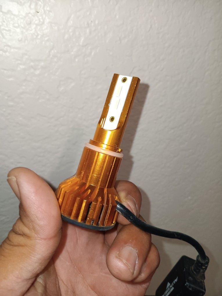 USED AUXBEAM HB5 9007 LED Headlight Bulbs Kit 6500K White High Low Beam Super Bright