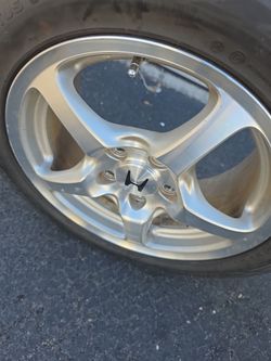 Ap1 16 inch staggered rim and tires 255 50 r16 5x114 bolt pattern. Honda rims staggered