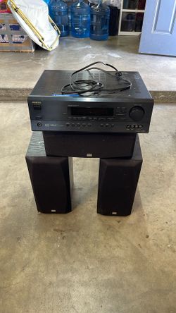 Onkyo Sound System: Receiver TX-SR501 w/ Left/right/center Speakers