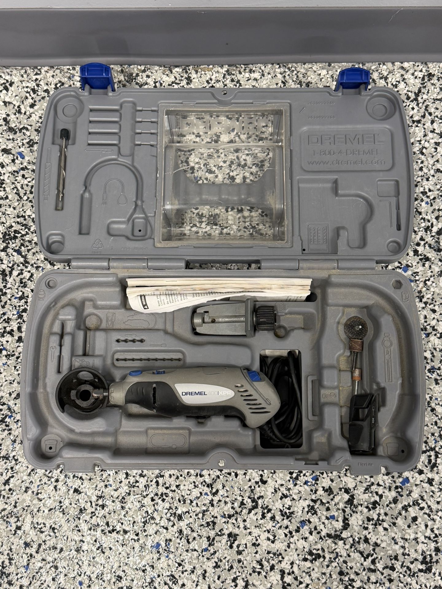 DREMEL WIRED TOOL WITH BOX AND ACCESSORIES!!!  EXCELLENT CONDITION!!! 