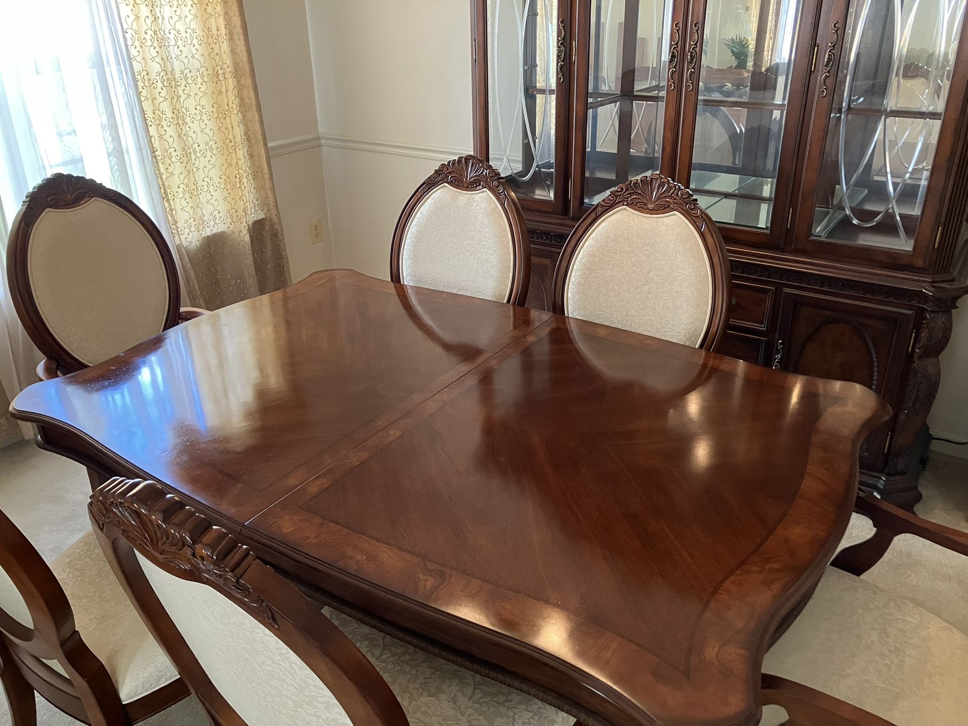 Dining room set