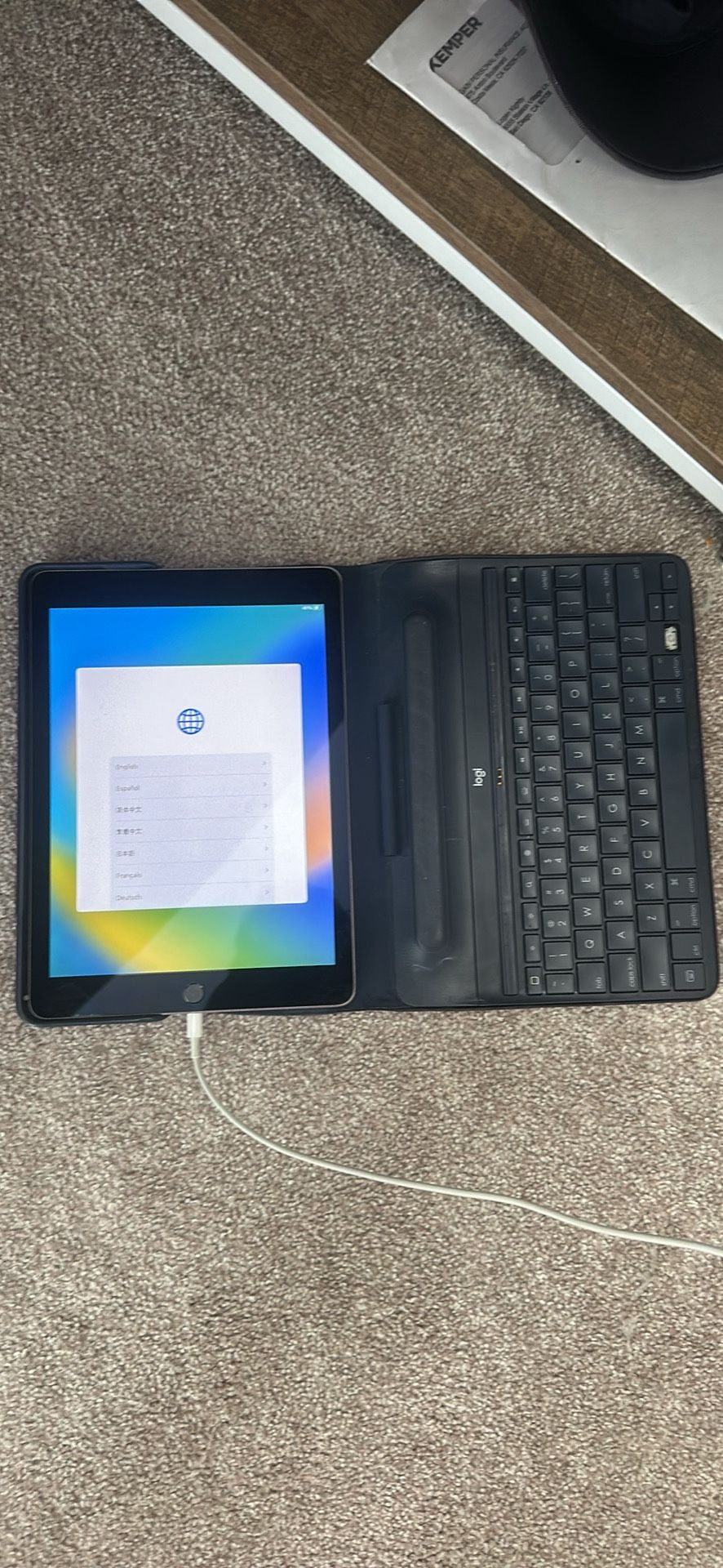 iPad Pro With Keyboard Case
