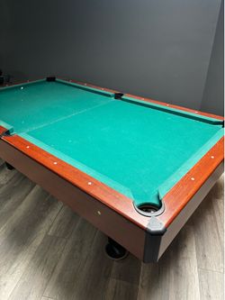 Pool table