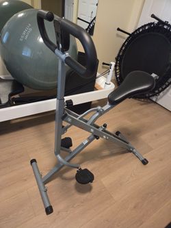 Upright row and ride squat assist trainer