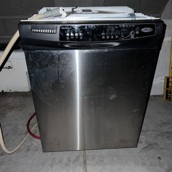 Dishwasher And Microwave 