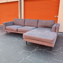 Free Delivery - Modern Gray Sectional Couch
