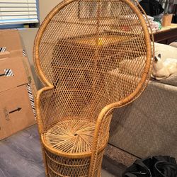VINTAGE 70’s  RATTAN PEACOCK CHAIR